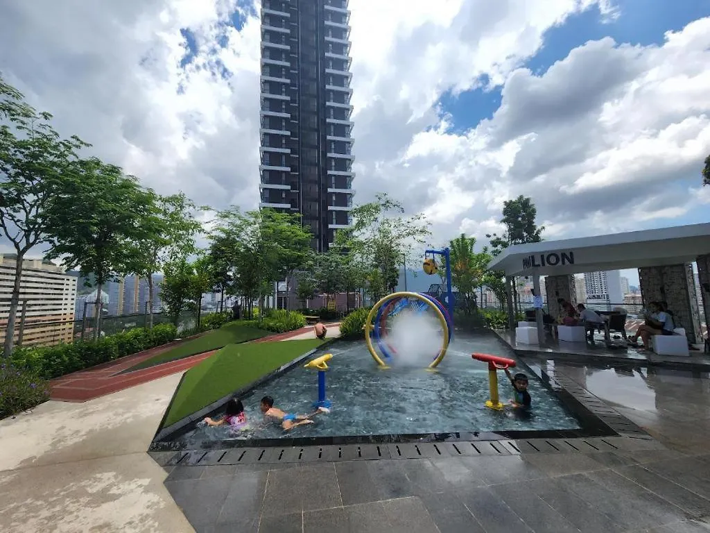 Urban Suites Georgetown Penang - Affordable - Luxurious Stay With Sea & Georgetown Views By Qistina Jelutong