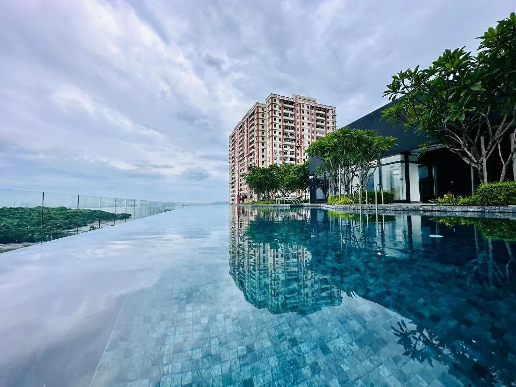 Apartment Urban Suites Georgetown Penang - Affordable - Luxurious Stay With Sea & Georgetown Views By Qistina Jelutong Malaysia