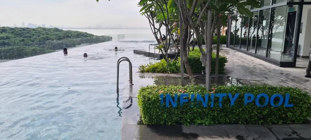 Urban Suites Georgetown Penang - Affordable - Luxurious Stay With Sea & Georgetown Views By Qistina Jelutong