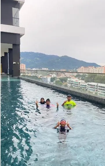 Urban Suites Georgetown Penang - Affordable - Luxurious Stay With Sea & Georgetown Views By Qistina Jelutong Apartment