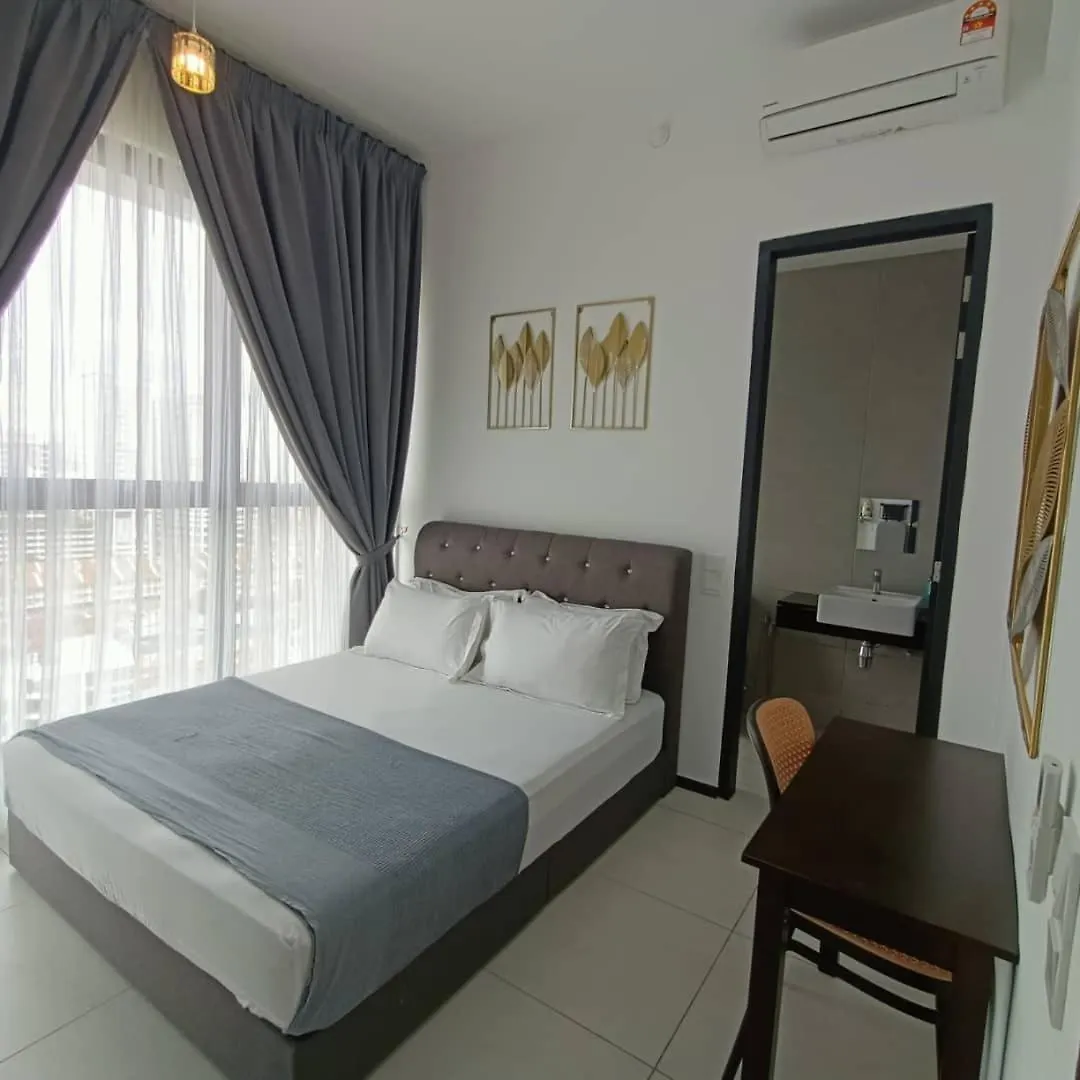 Urban Suites Georgetown Penang - Affordable - Luxurious Stay With Sea & Georgetown Views By Qistina Jelutong