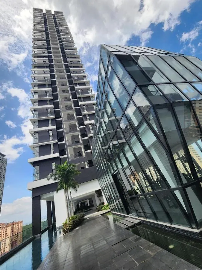 Urban Suites Georgetown Penang - Affordable - Luxurious Stay With Sea & Georgetown Views By Qistina Jelutong